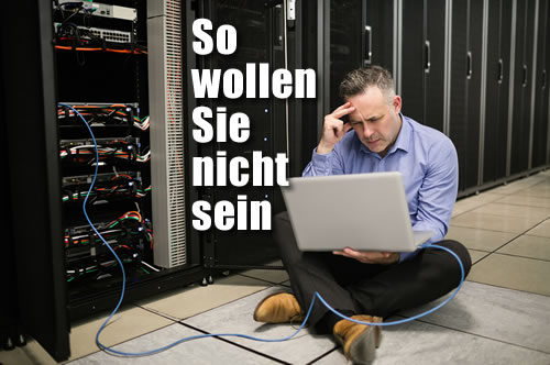Seien Sie nicht dieser Typ! Frustrierter Techniker in einem Rechenzentrum